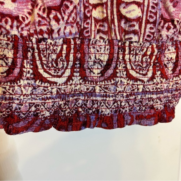 FREE PEOPLE RED WHITE PINK PAISLEY PATTERNED V NECK BLOUSE SIZE EXTRA SMALL - Picture 10 of 16